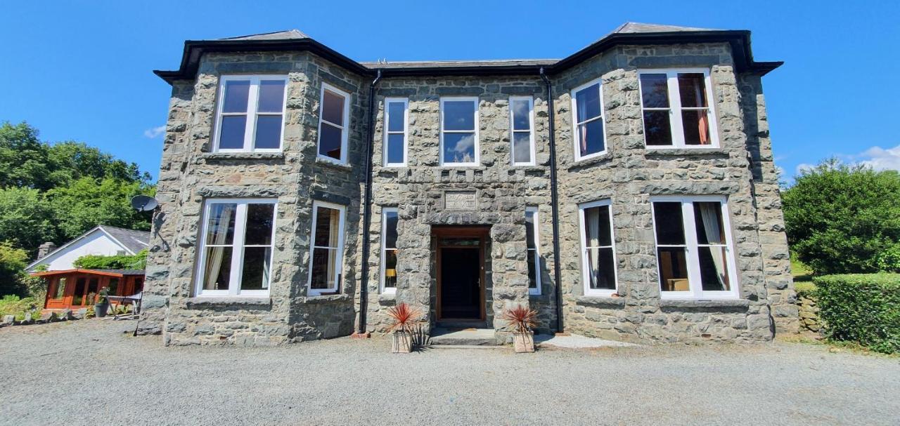 Large Mach Apartment At Pen Y Coed Hall Dolgellau Esterno foto