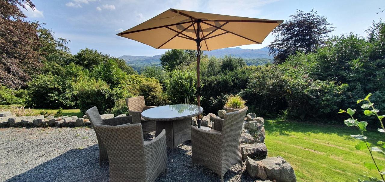 Large Mach Apartment At Pen Y Coed Hall Dolgellau Esterno foto